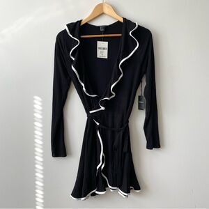 NWT Forever 21 Contemporary Line Surplice Neck Wrap Tunic